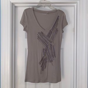 Carlson Grey V neck shirt sleeve